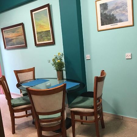 Past Or Tail Hostel ลาร์นาคา ภายนอก รูปภาพ