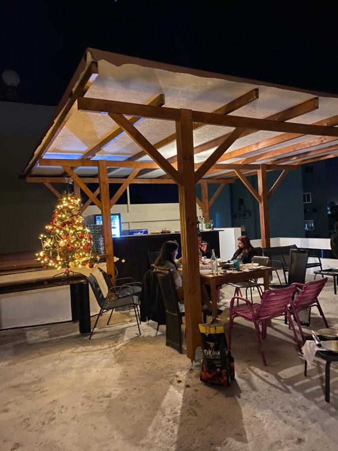 Past Or Tail Hostel ลาร์นาคา ภายนอก รูปภาพ