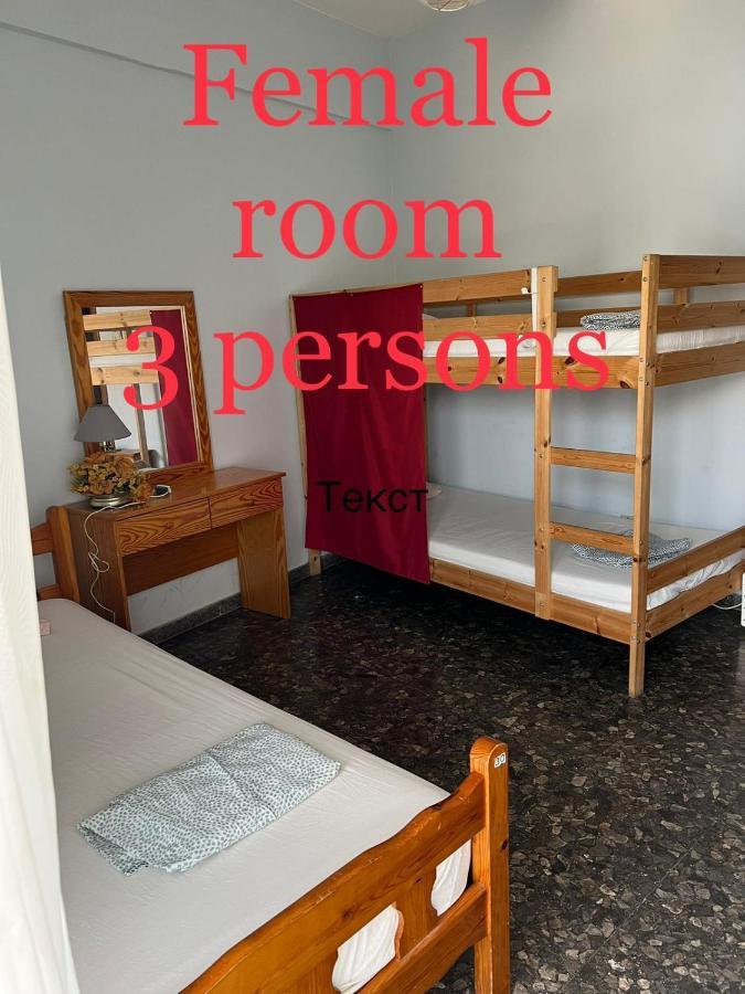 Past Or Tail Hostel ลาร์นาคา ภายนอก รูปภาพ