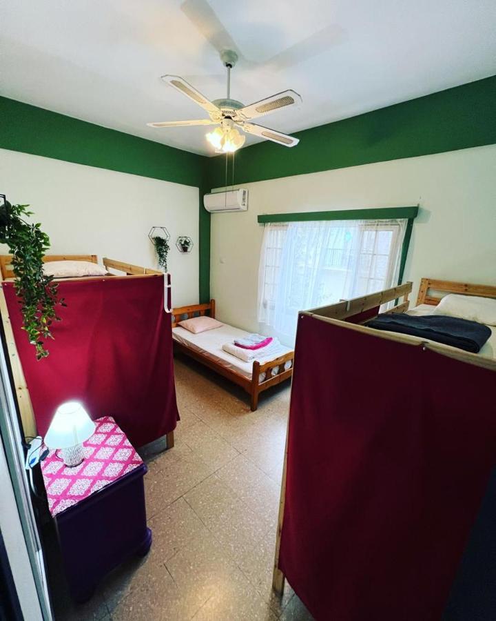 Past Or Tail Hostel ลาร์นาคา ห้อง รูปภาพ