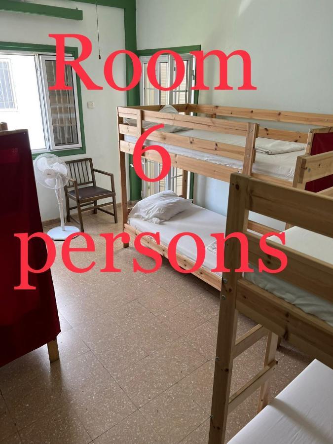 Past Or Tail Hostel ลาร์นาคา ภายนอก รูปภาพ