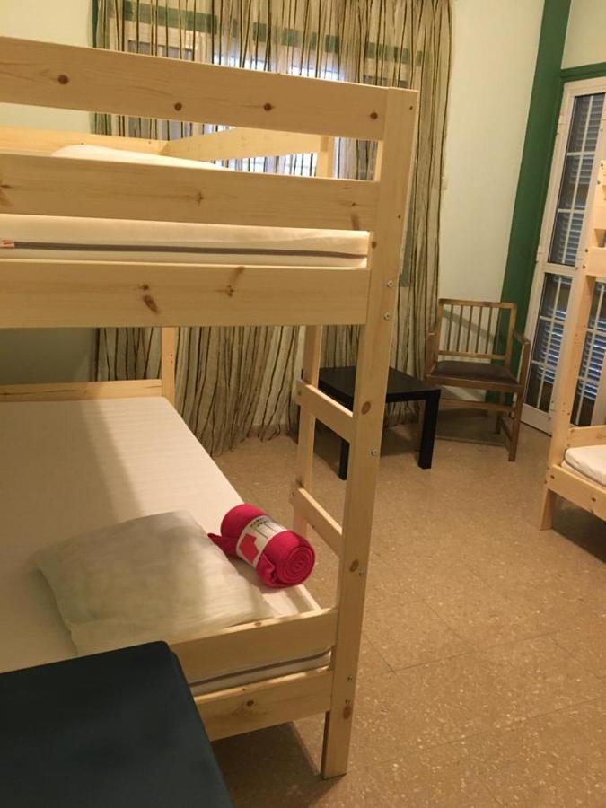 Past Or Tail Hostel ลาร์นาคา ภายนอก รูปภาพ
